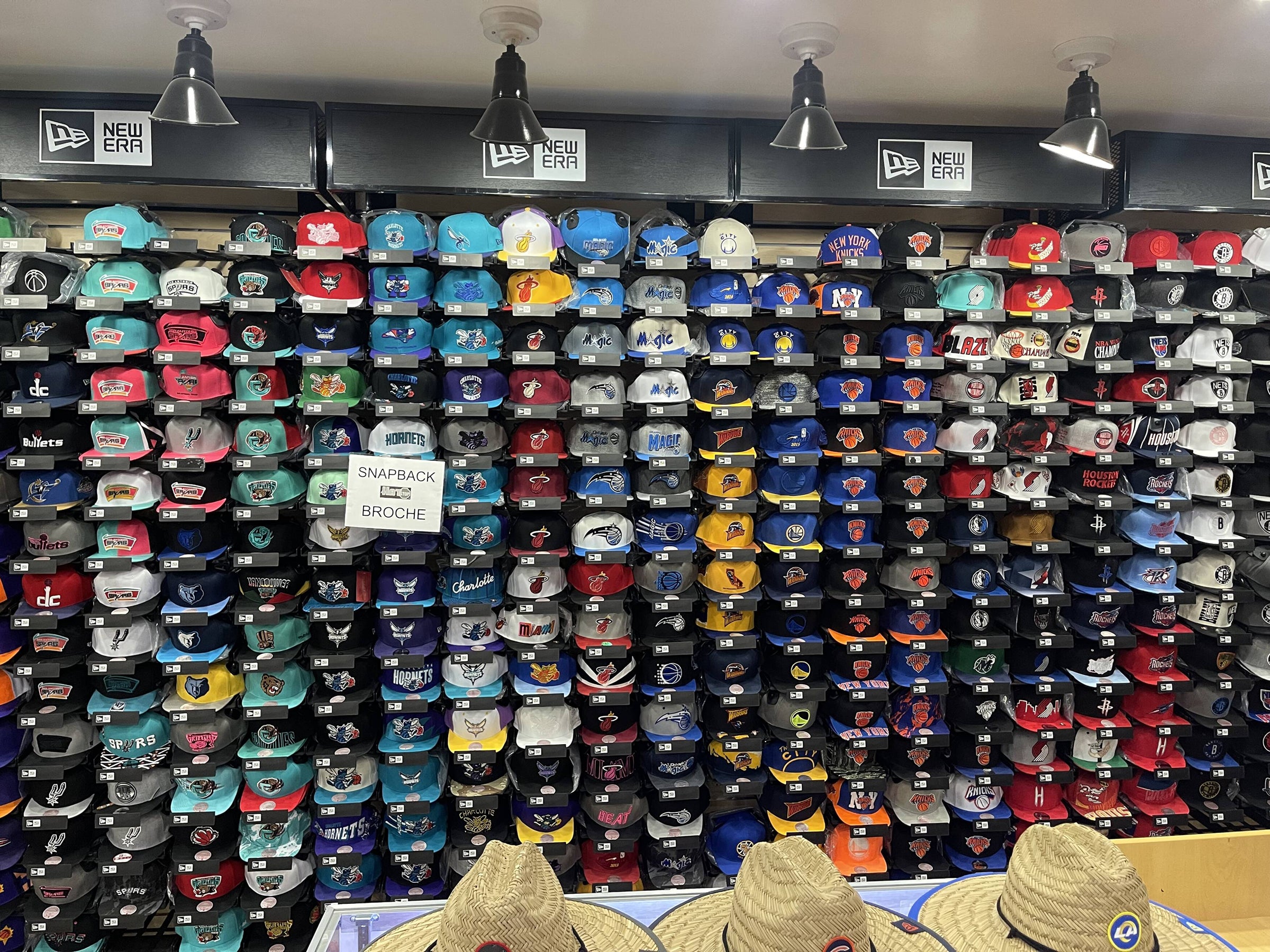 Lids Hats Shops That Sell Hats Near Me Hats, Snapback, Caps Lids